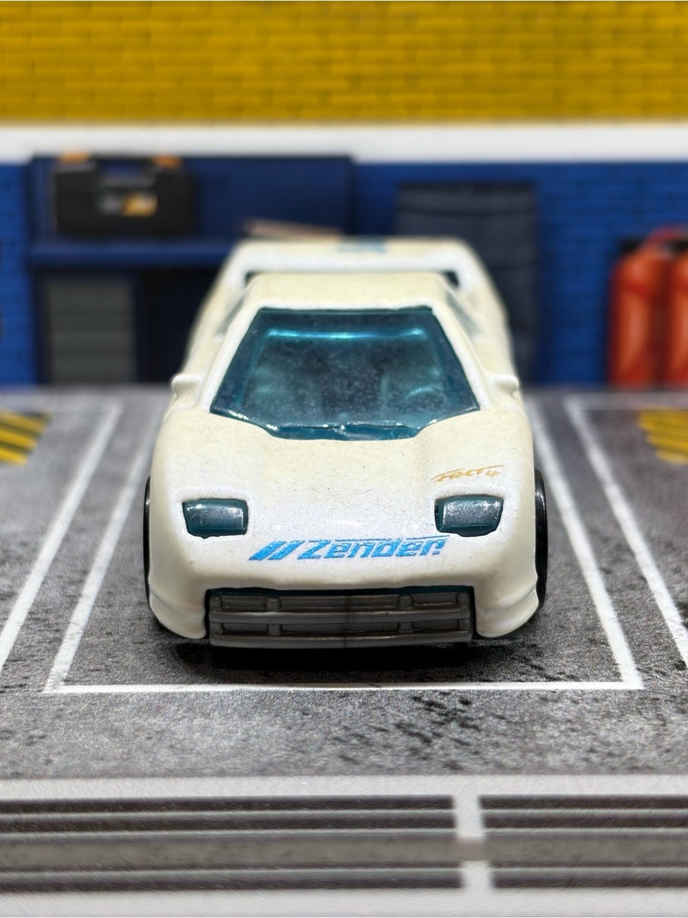 Hot Wheels 1990 Zender White Fact 4 Car - Original Patina